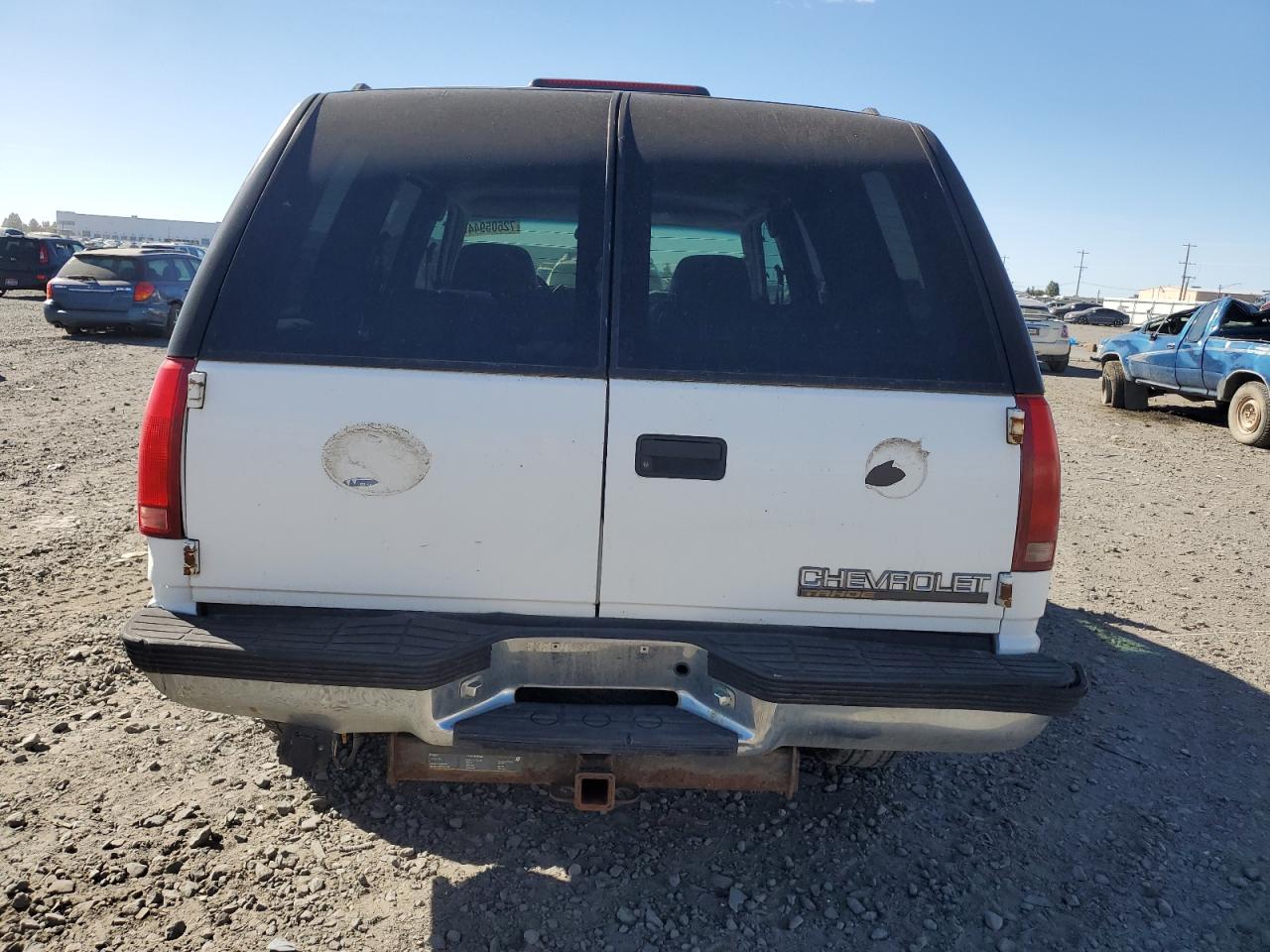 1GNEK13R0WJ354076 1998 Chevrolet Tahoe K1500