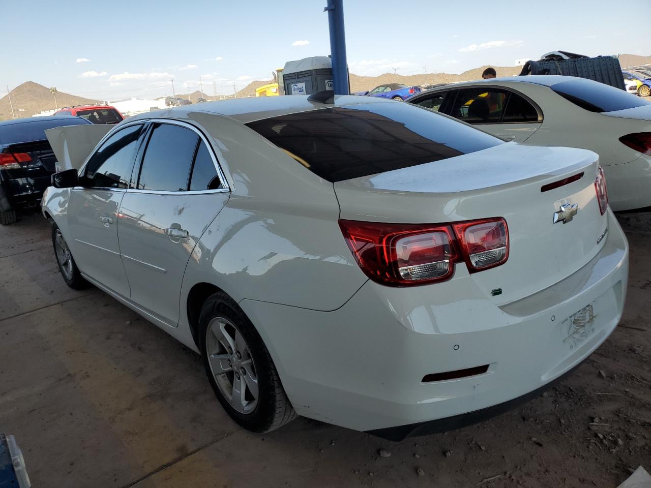 2016 Chevrolet Malibu - Image 2
