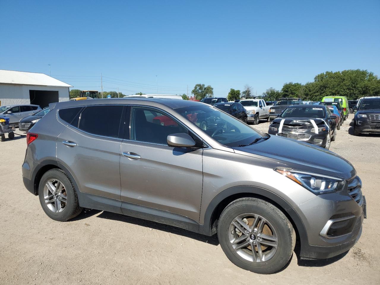 VIN 5XYZTDLB4HG412544 2017 HYUNDAI SANTA FE no.4