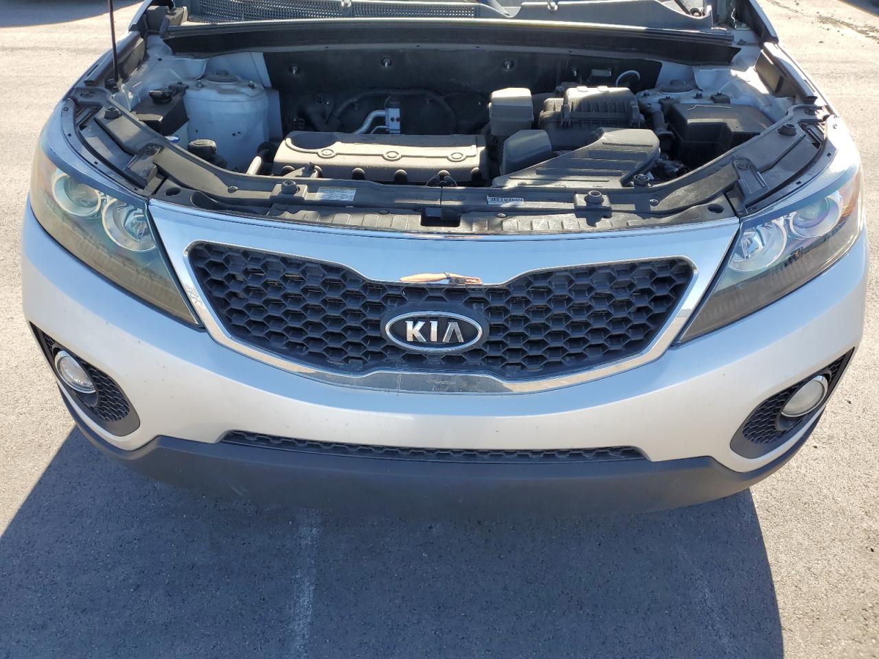 2011 Kia Sorento Base VIN: 5XYKTDA14BG106916 Lot: 73413814