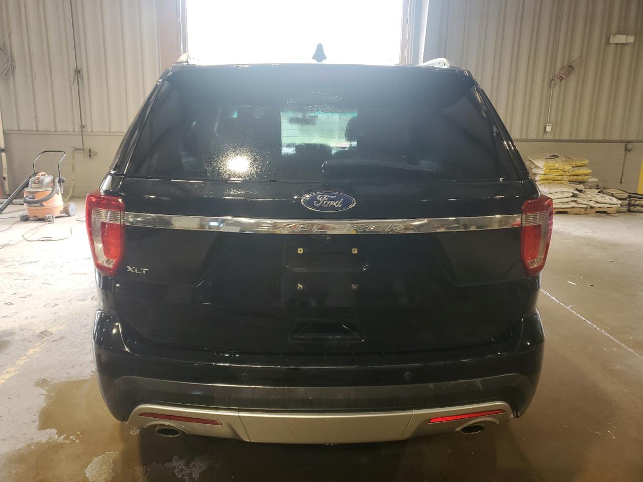 2017 Ford Explorer Xlt VIN: 1FM5K7D87HGB71075 Lot: 72030344