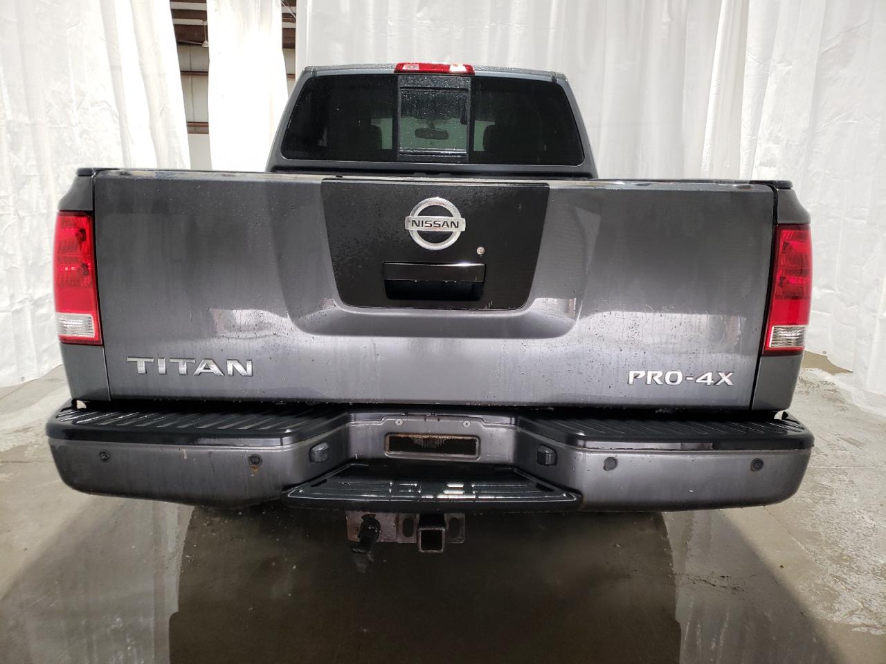 2012 Nissan Titan - Image 6