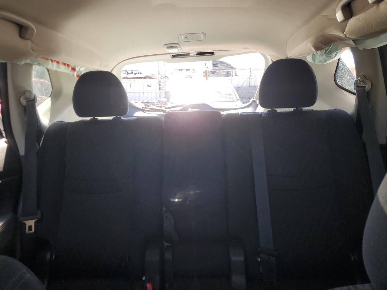 2020 Nissan Rogue - Image 10