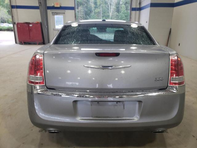  CHRYSLER 300 2014 Srebrny