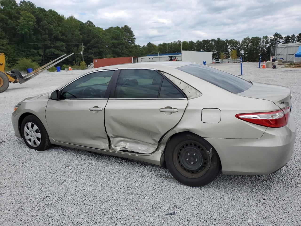 4T1BF1FK5FU497114 2015 TOYOTA CAMRY - Image 2