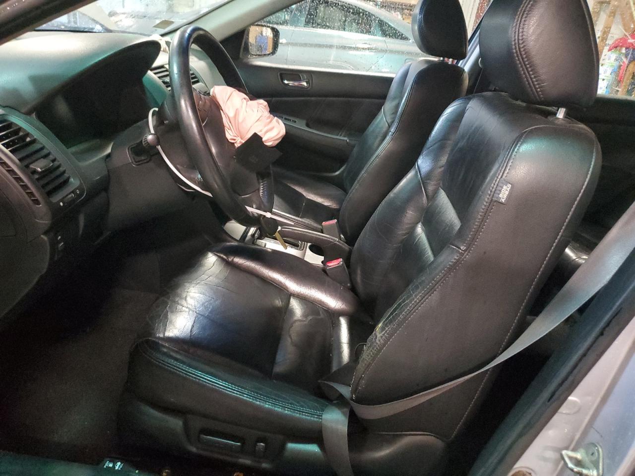 2003 Honda Accord - Image 7