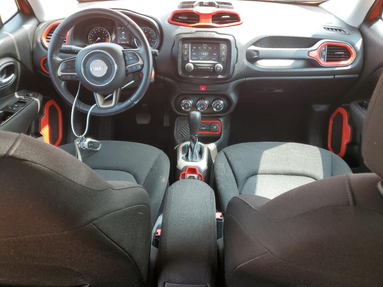 2016 Jeep Renegade - Image 8