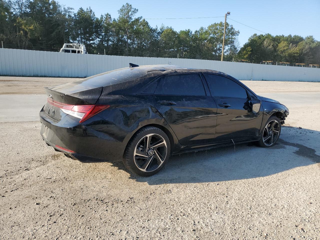 2023 Hyundai Elantra - Image 3