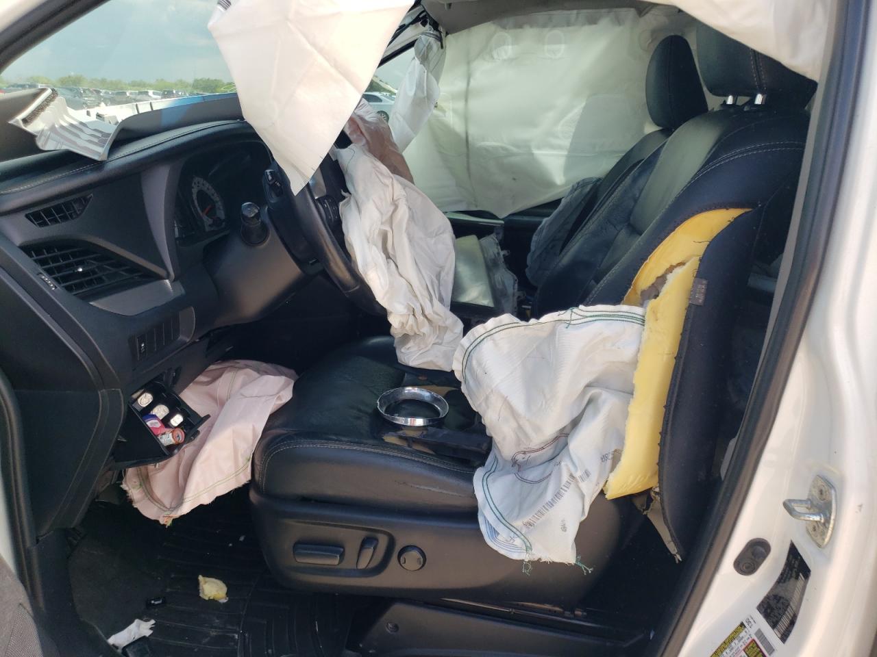 2015 Toyota Sienna - Image 7