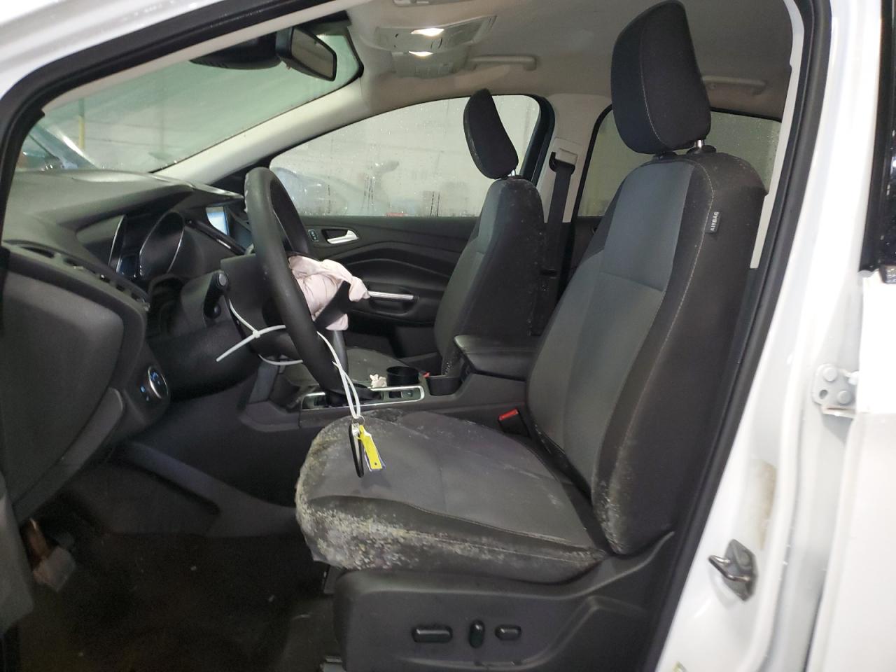 1FMCU9GD2KUA77006 2019 Ford Escape Se