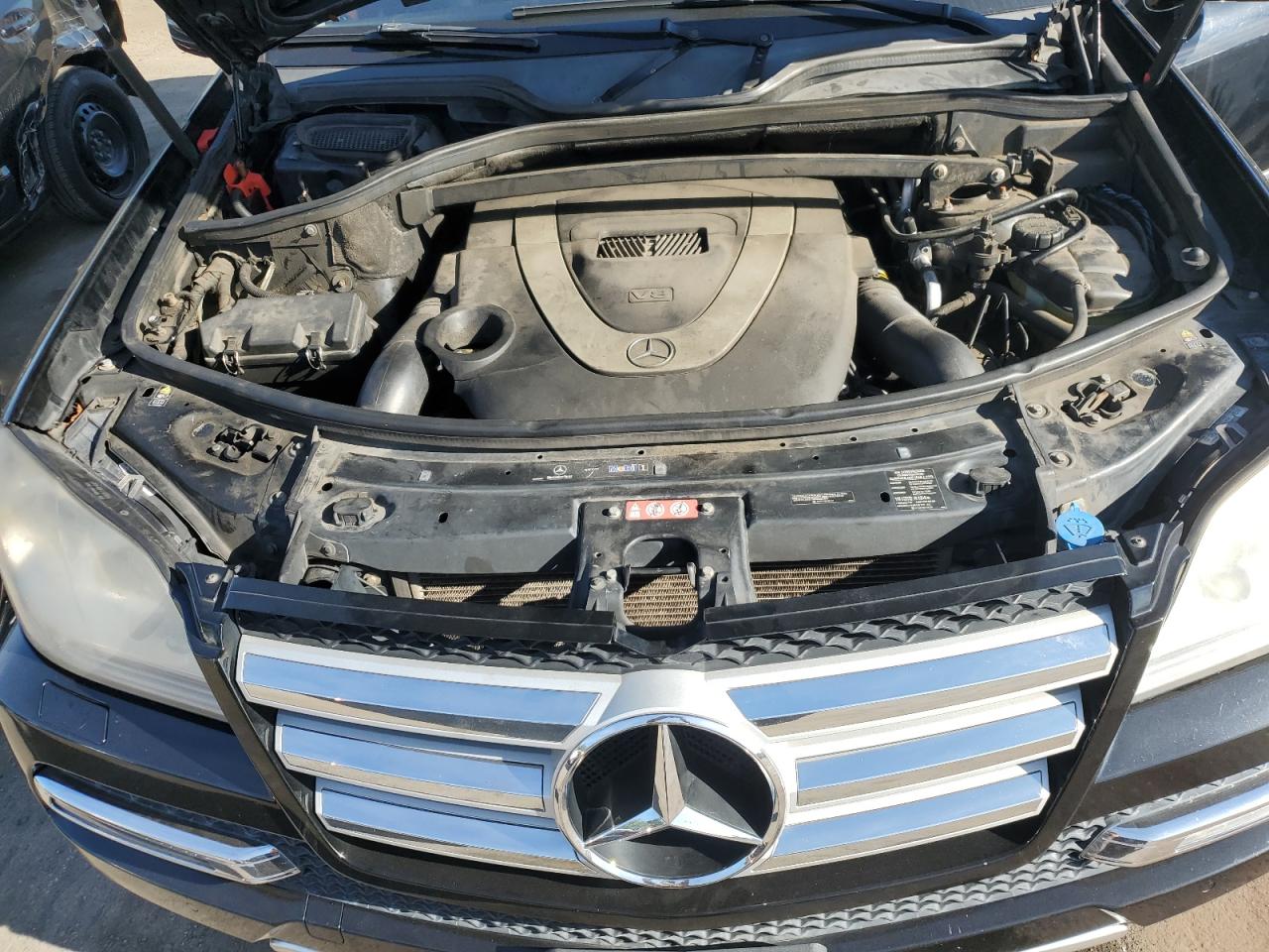 4JGBF8GE2BA755926 2011 Mercedes-Benz Gl 550 4Matic