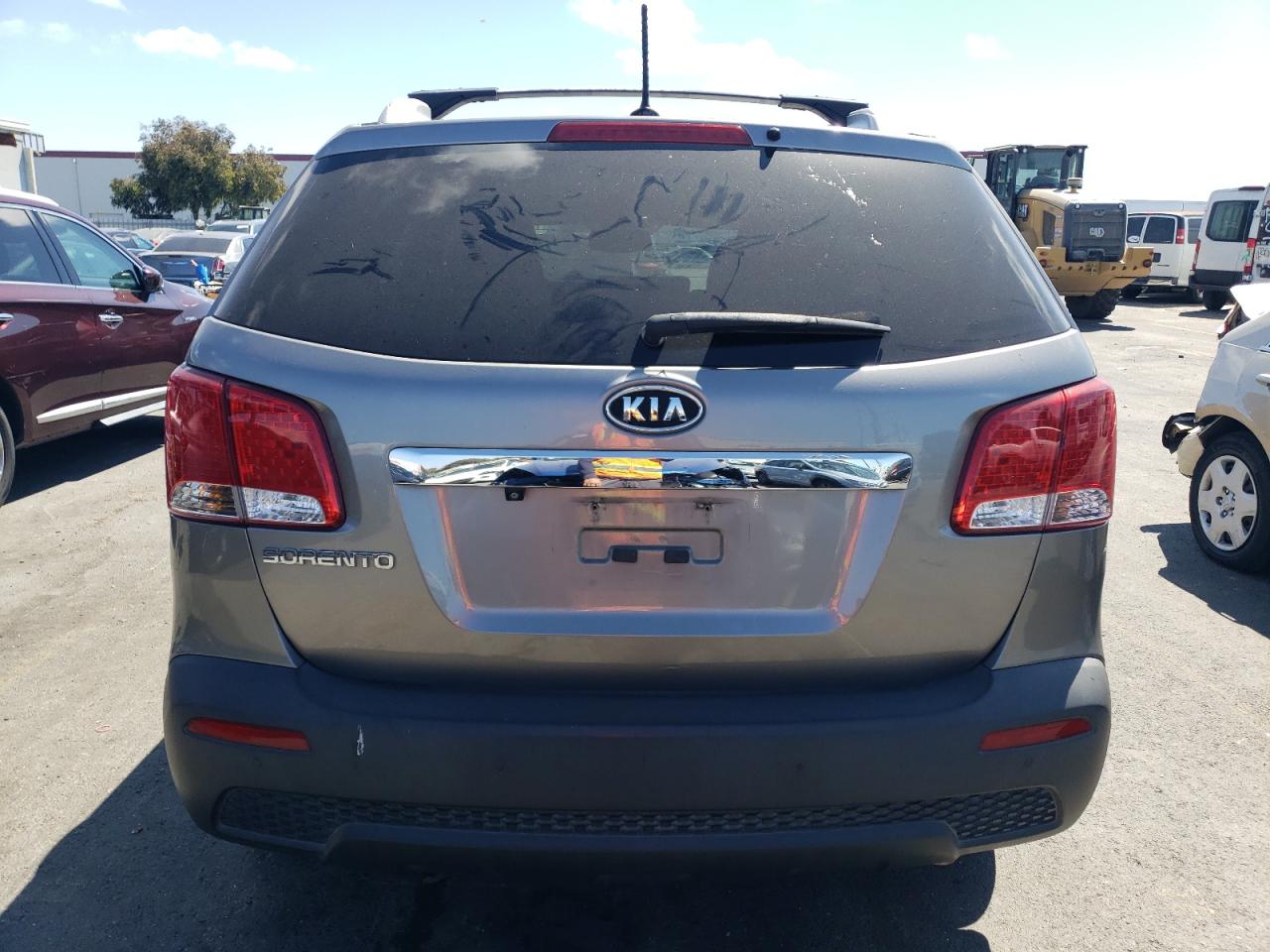 2012 Kia Sorento Base VIN: 5XYKT4A68CG242608 Lot: 70645674