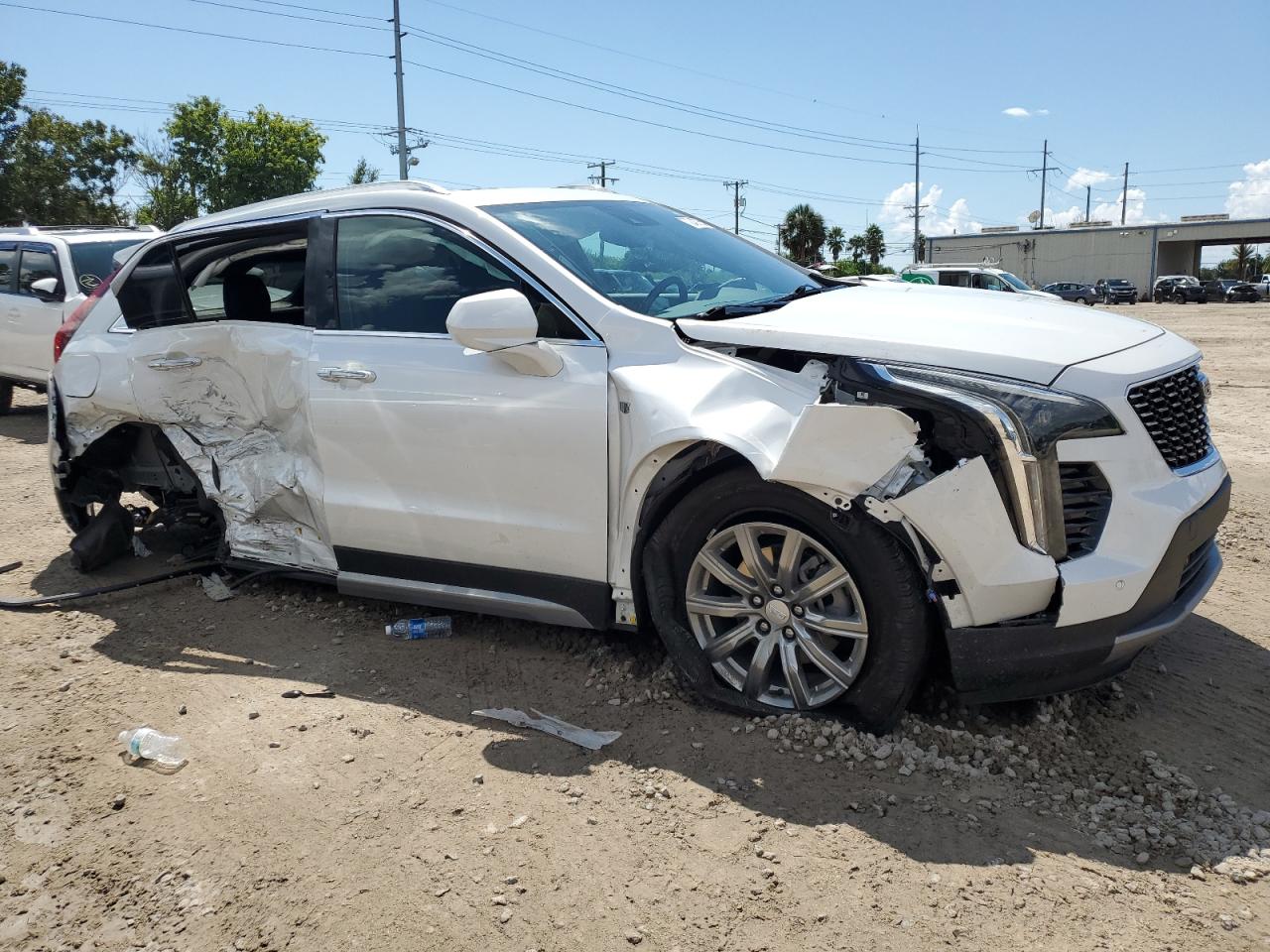 2020 Cadillac XT4 - Image 4