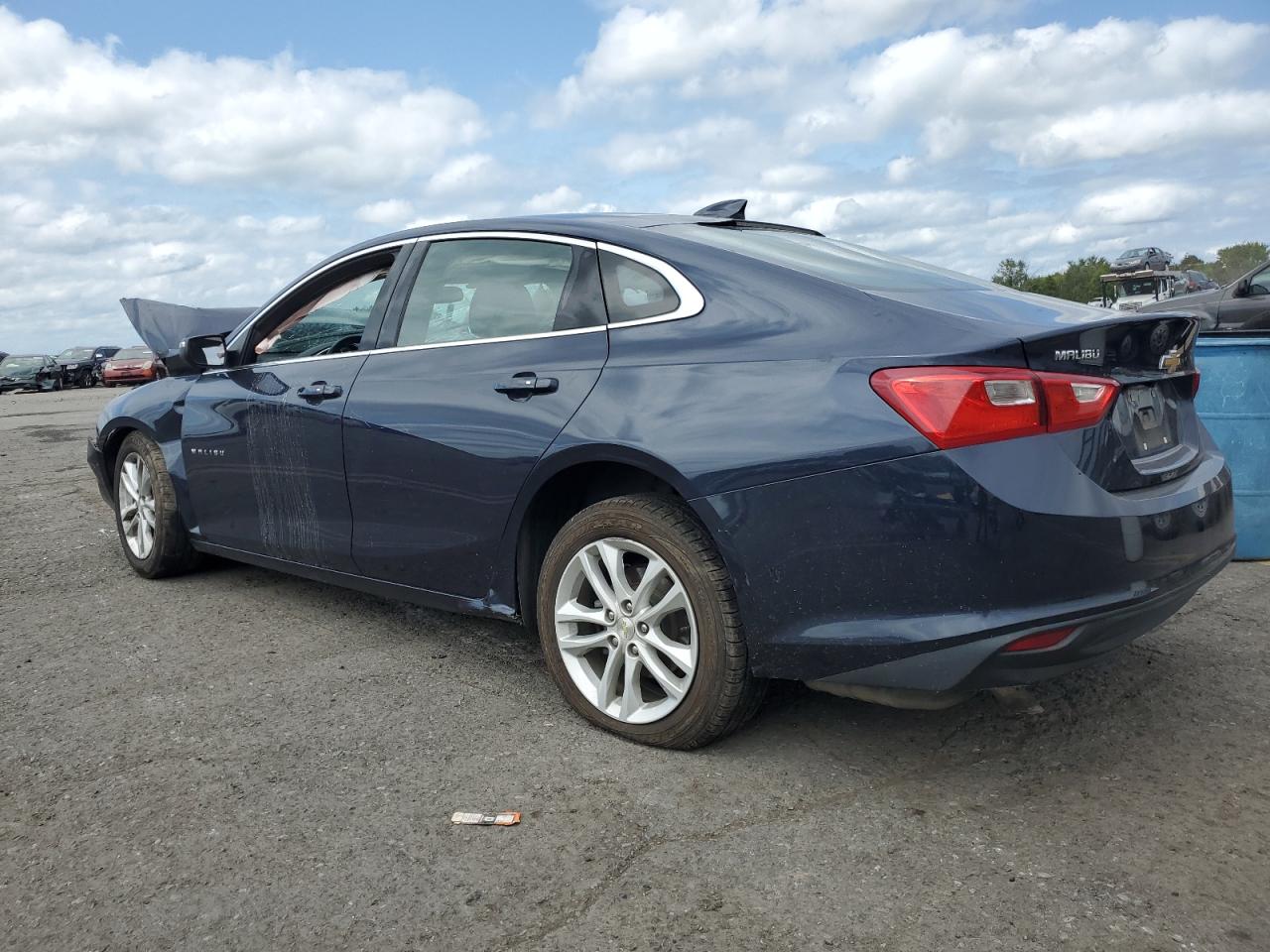 2017 Chevrolet Malibu - Image 2