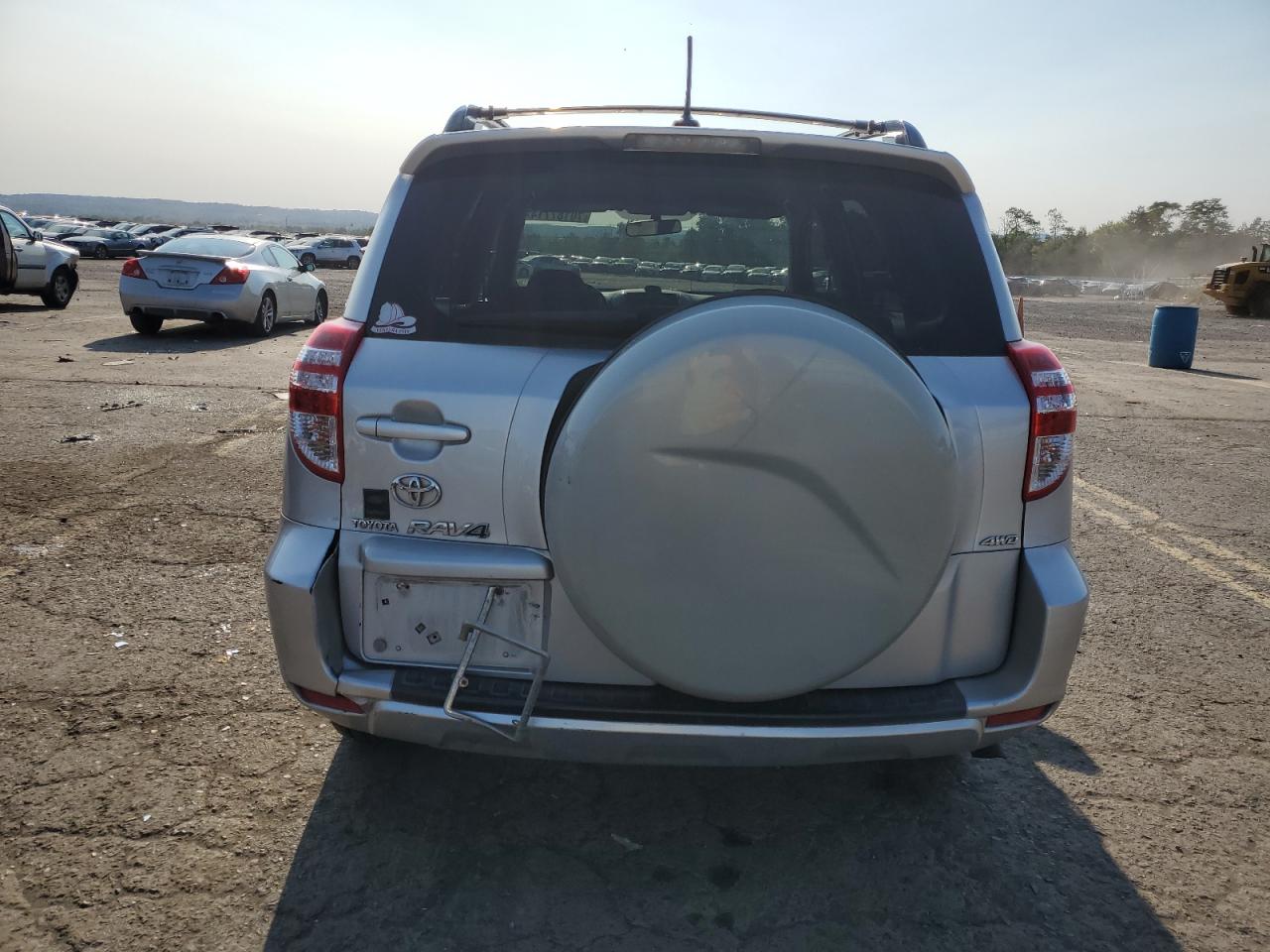 JTMBF33V195017132 2009 Toyota Rav4