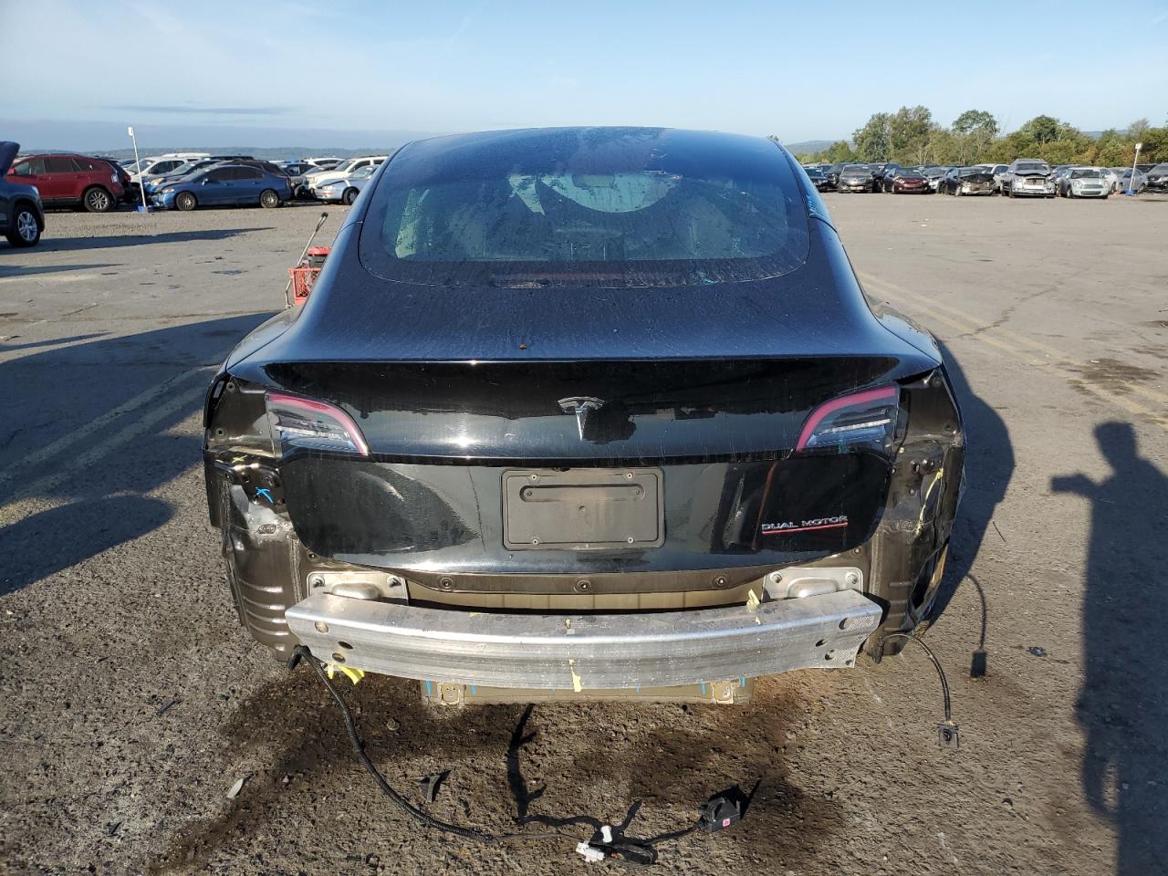 5YJ3E1EB7KF432197 2019 Tesla Model 3