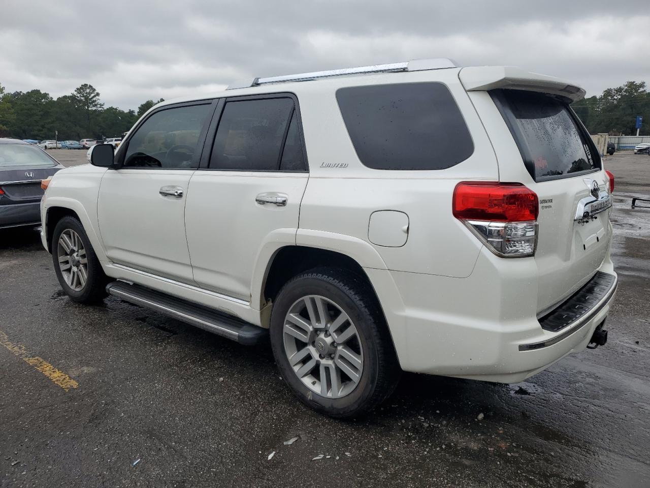 JTEZU5JR0B5028114 2011 Toyota 4Runner Sr5