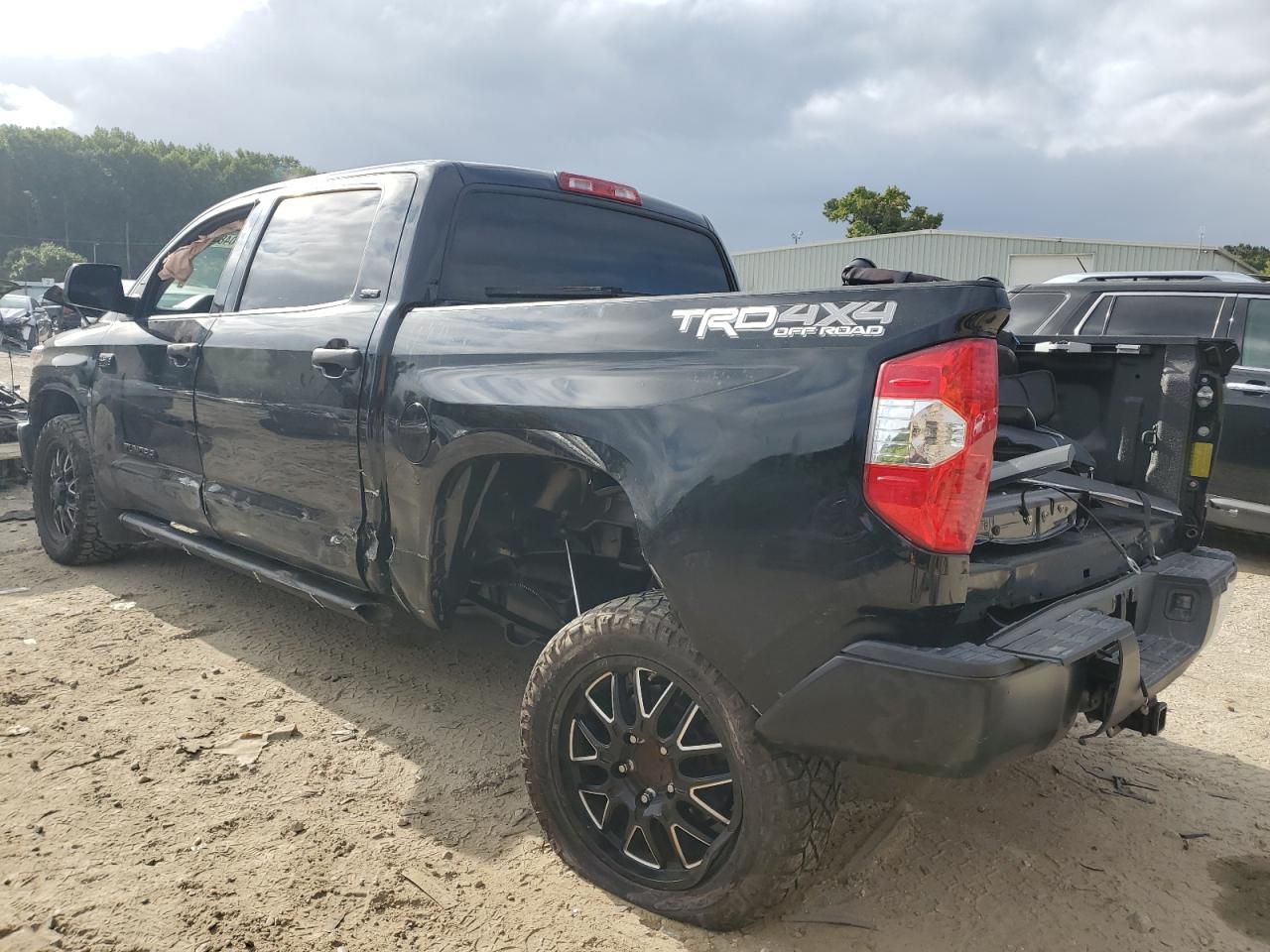 5TFDW5F1XKX808041 2019 Toyota Tundra Crewmax Sr5