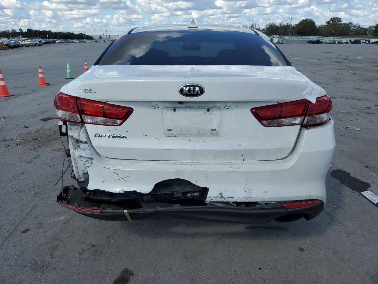 5XXGT4L30HG155371 2017 Kia Optima Lx