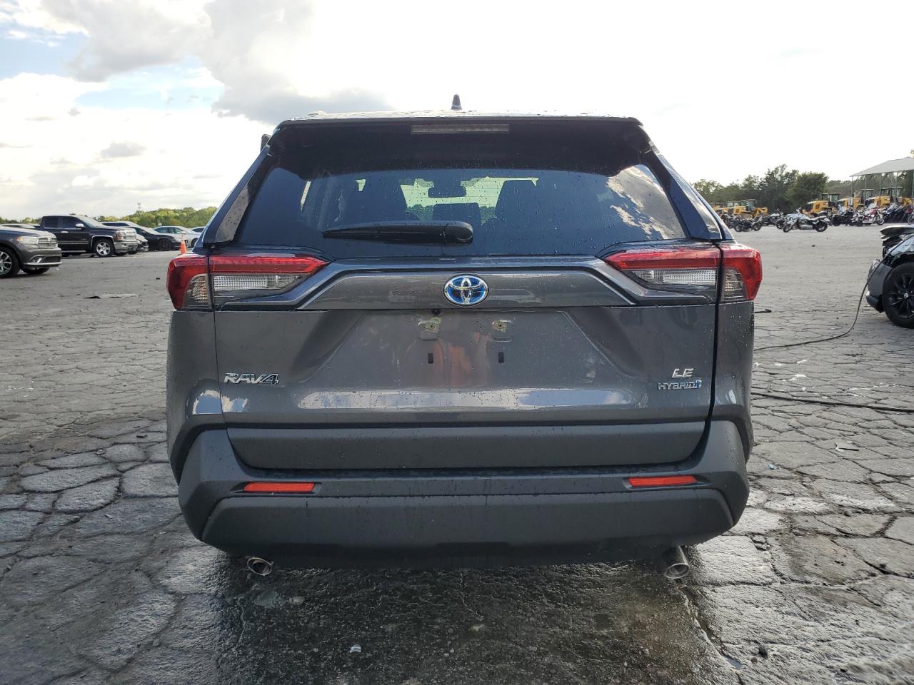 JTMLWRFV7RD242812 2024 Toyota Rav4 Le