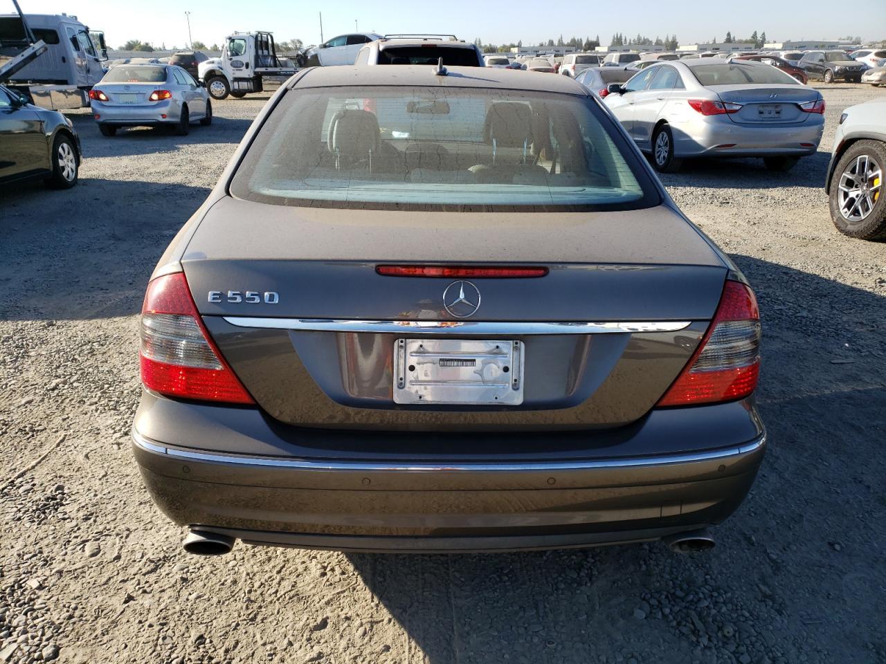 2009 Mercedes-Benz E 550 VIN: WDBUF72X89B394270 Lot: 73103794