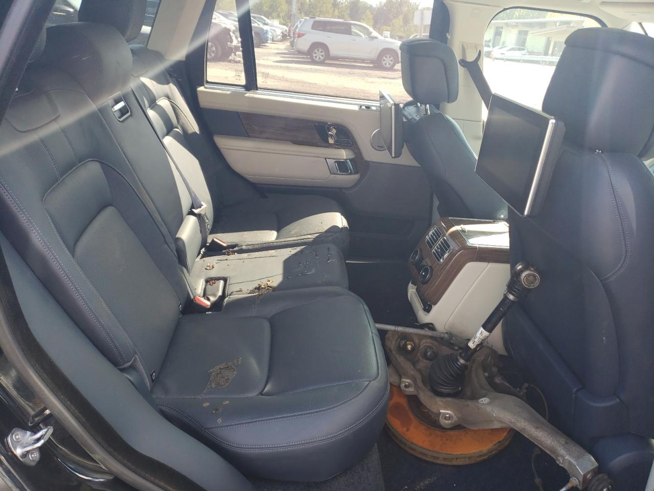 2019 Land Rover Range Rover - Image 11