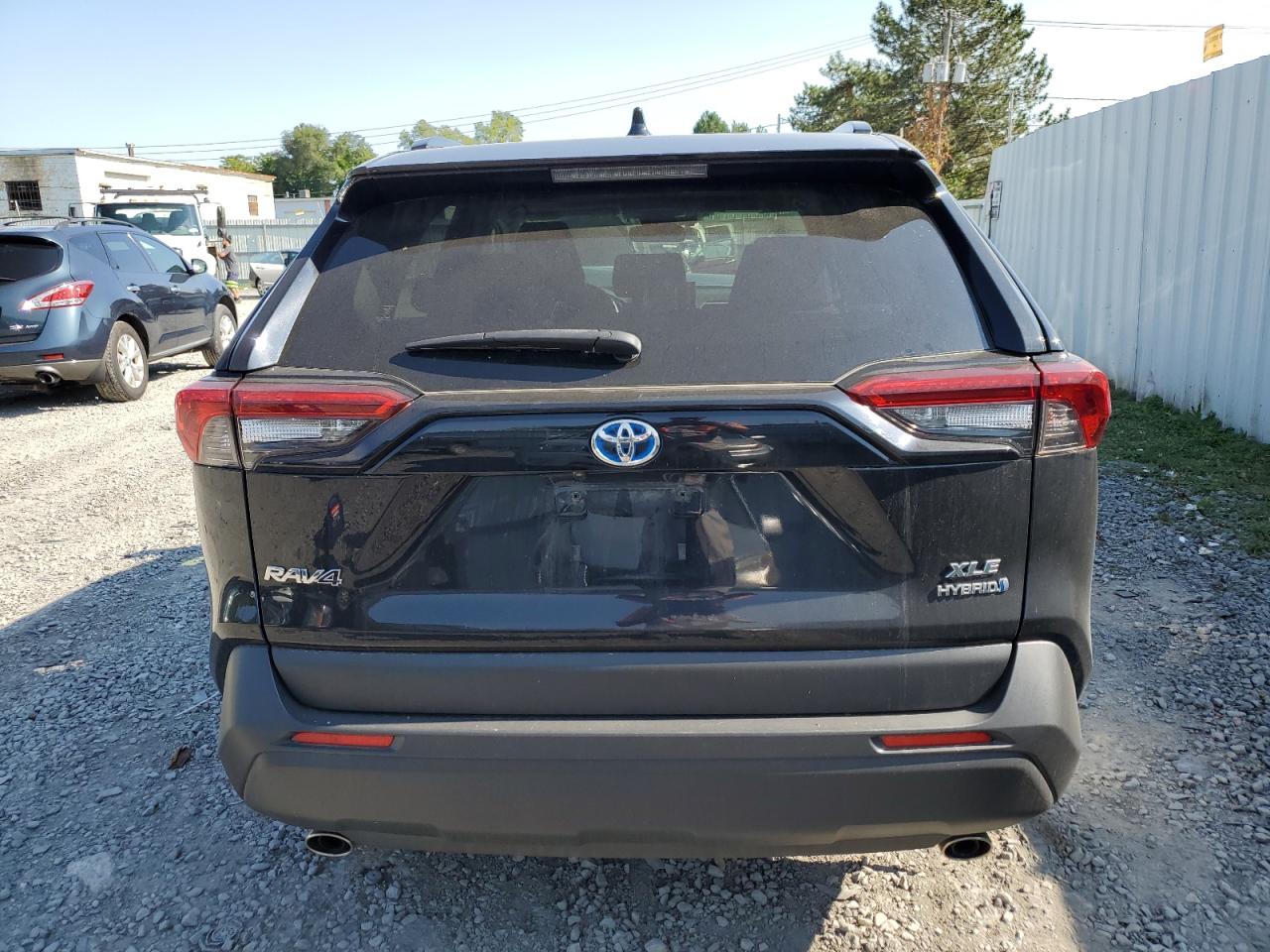 2021 Toyota Rav4 Xle VIN: JTMRWRFV2MD113668 Lot: 70673364