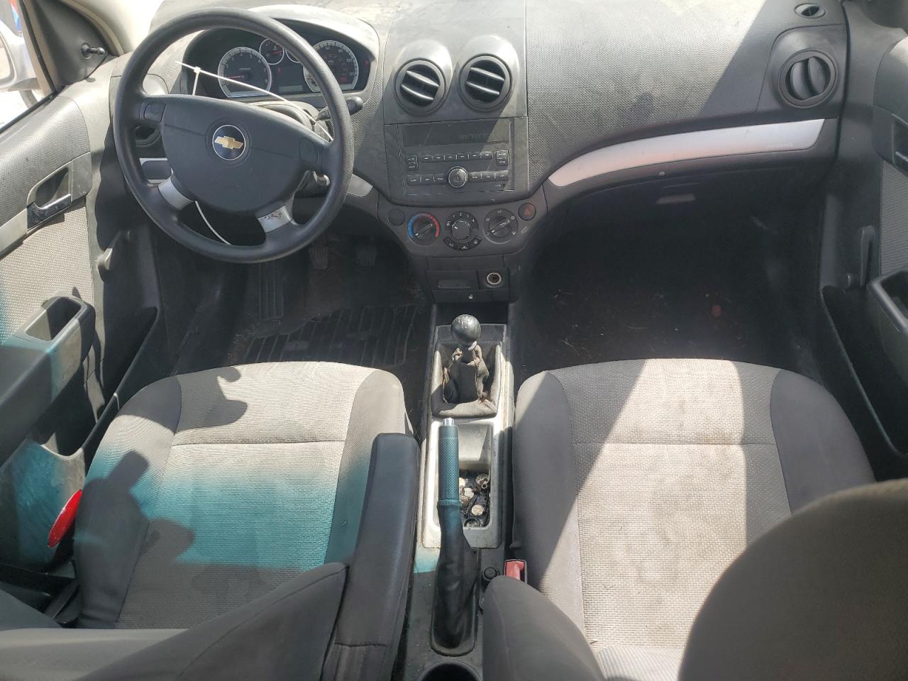 2011 Chevrolet Aveo - Image 8