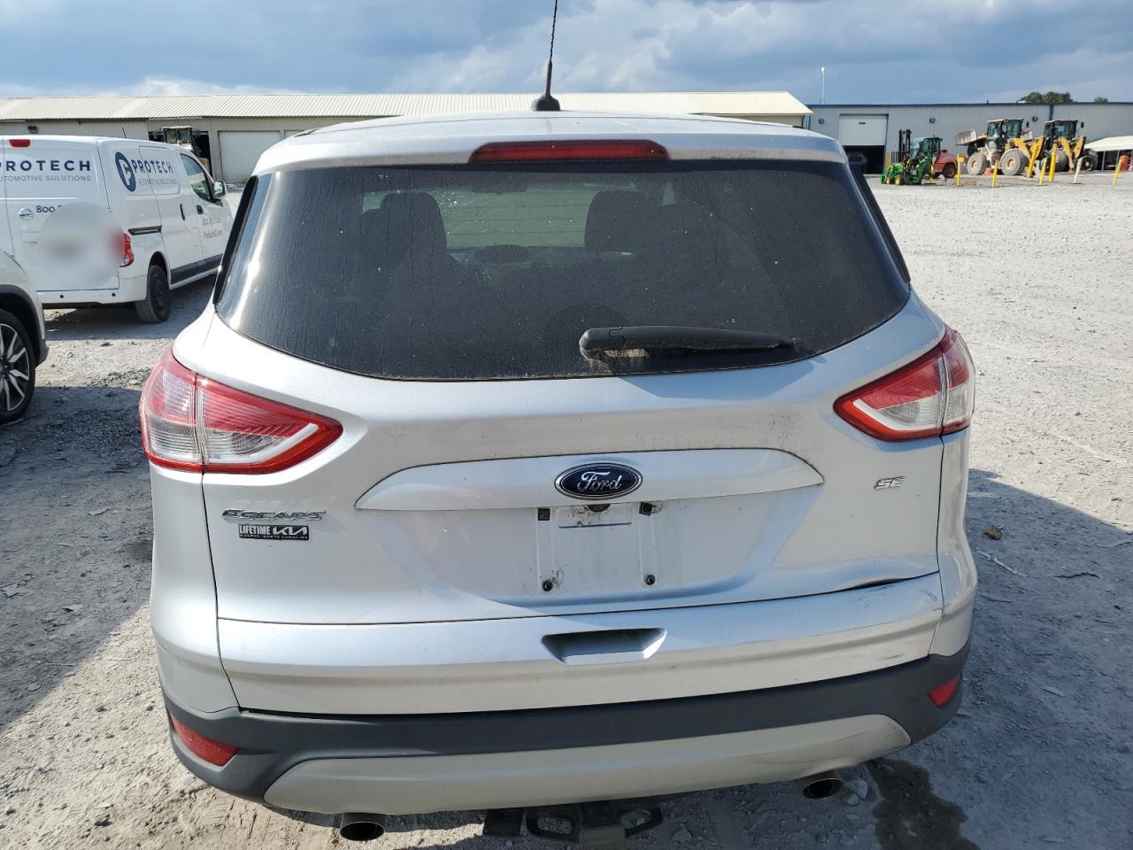 1FMCU0G71GUB88224 2016 Ford Escape Se