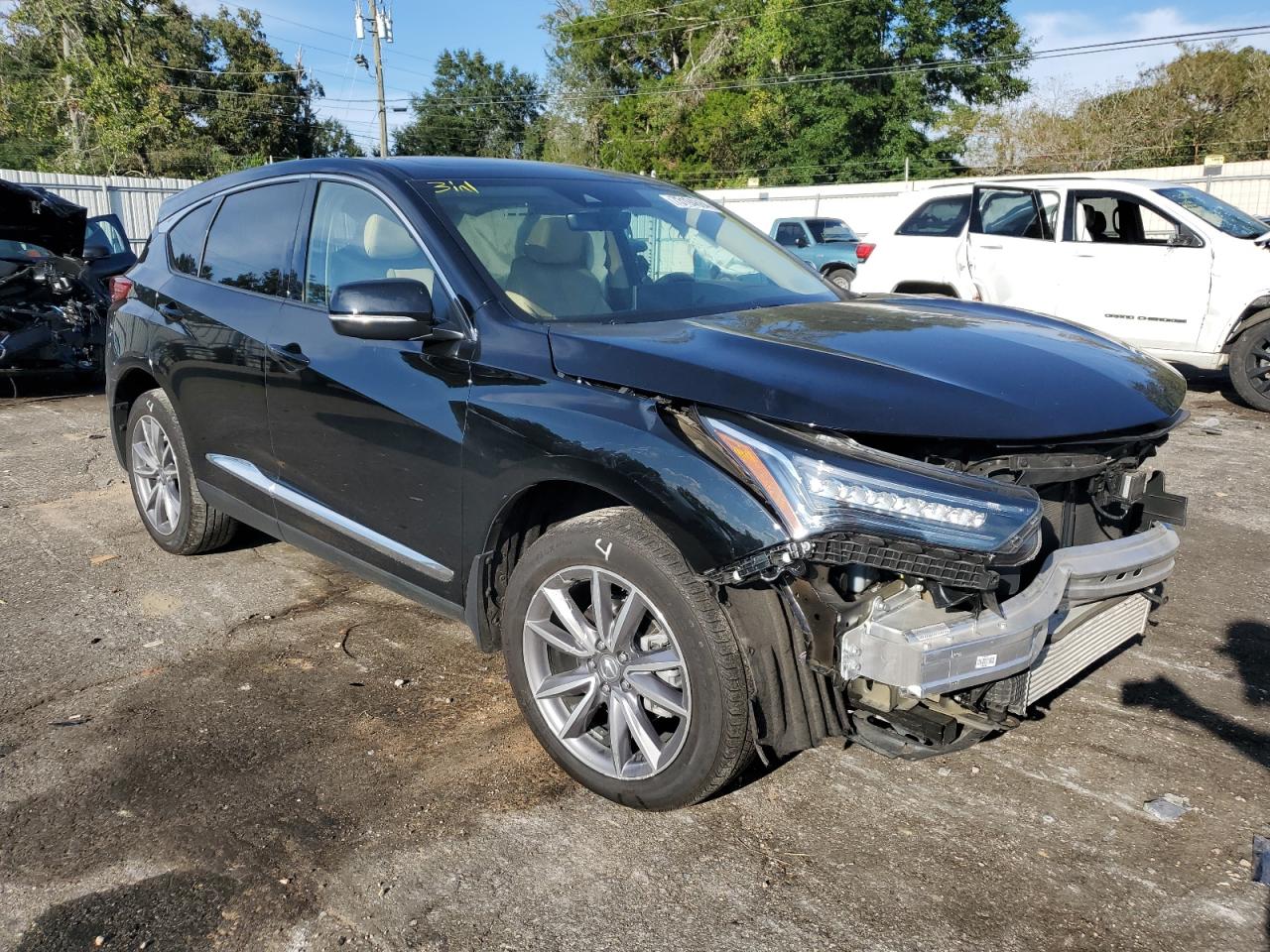 VIN 5J8TC1H56PL003439 2023 ACURA RDX no.4