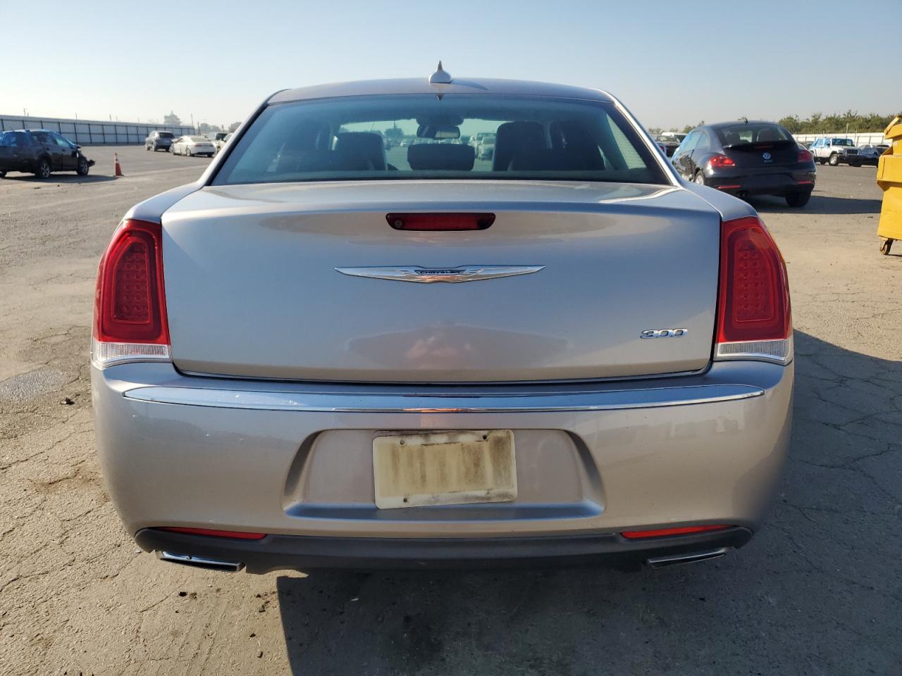 2015 Chrysler 300 Limited VIN: 2C3CCAAG2FH859279 Lot: 72980584