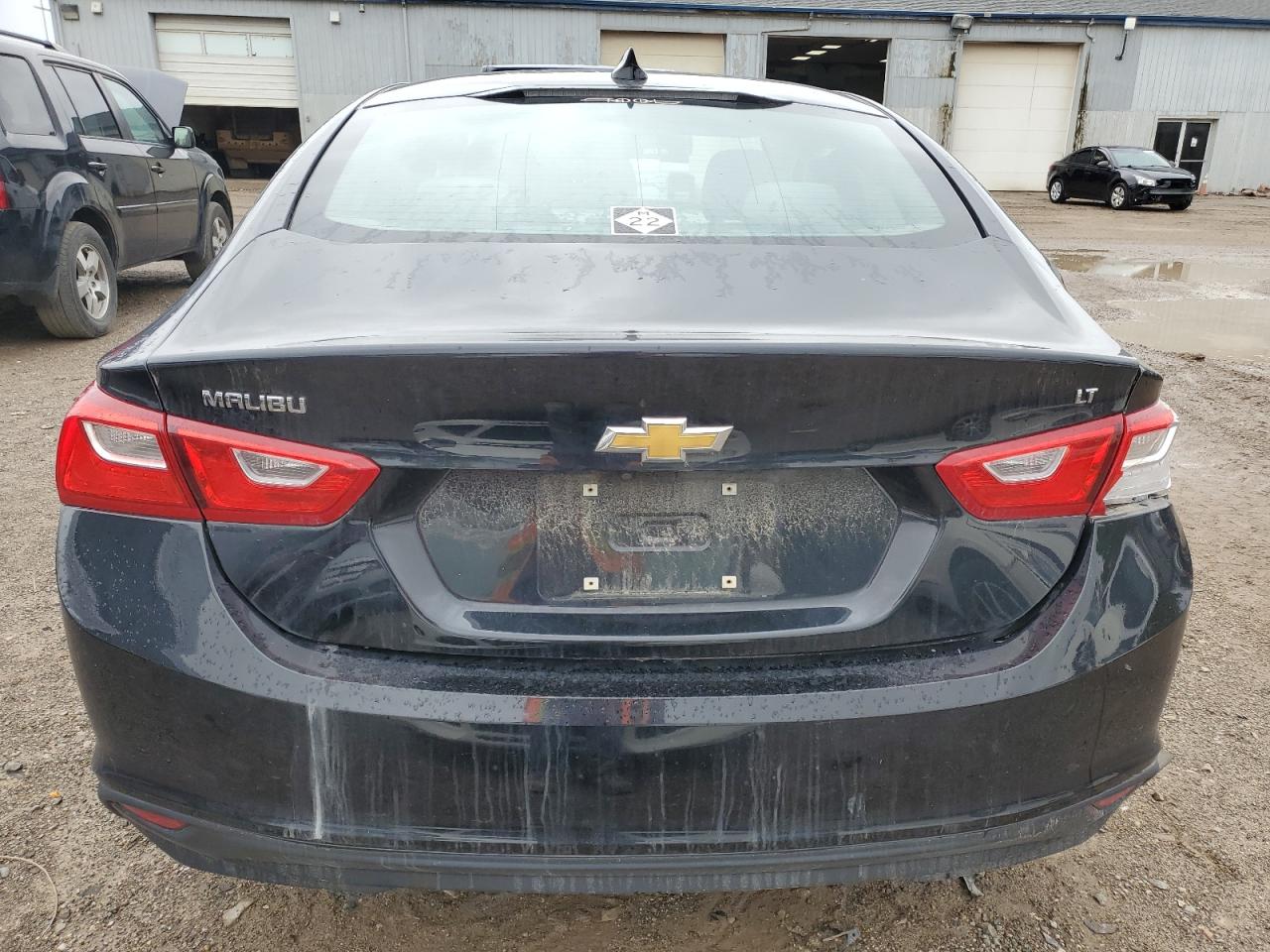 1G1ZD5ST0JF221766 2018 Chevrolet Malibu Lt