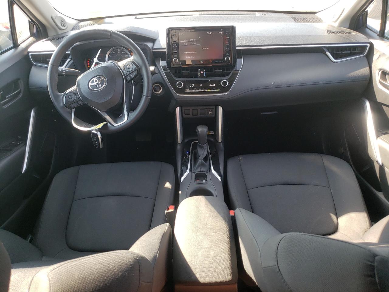 2022 Toyota Corolla Cross Le VIN: 7MUBAABG4NV018808 Lot: 71242374