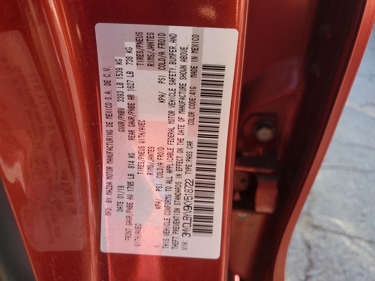 3MYDLBYV9KY518722 2019 Toyota Yaris L