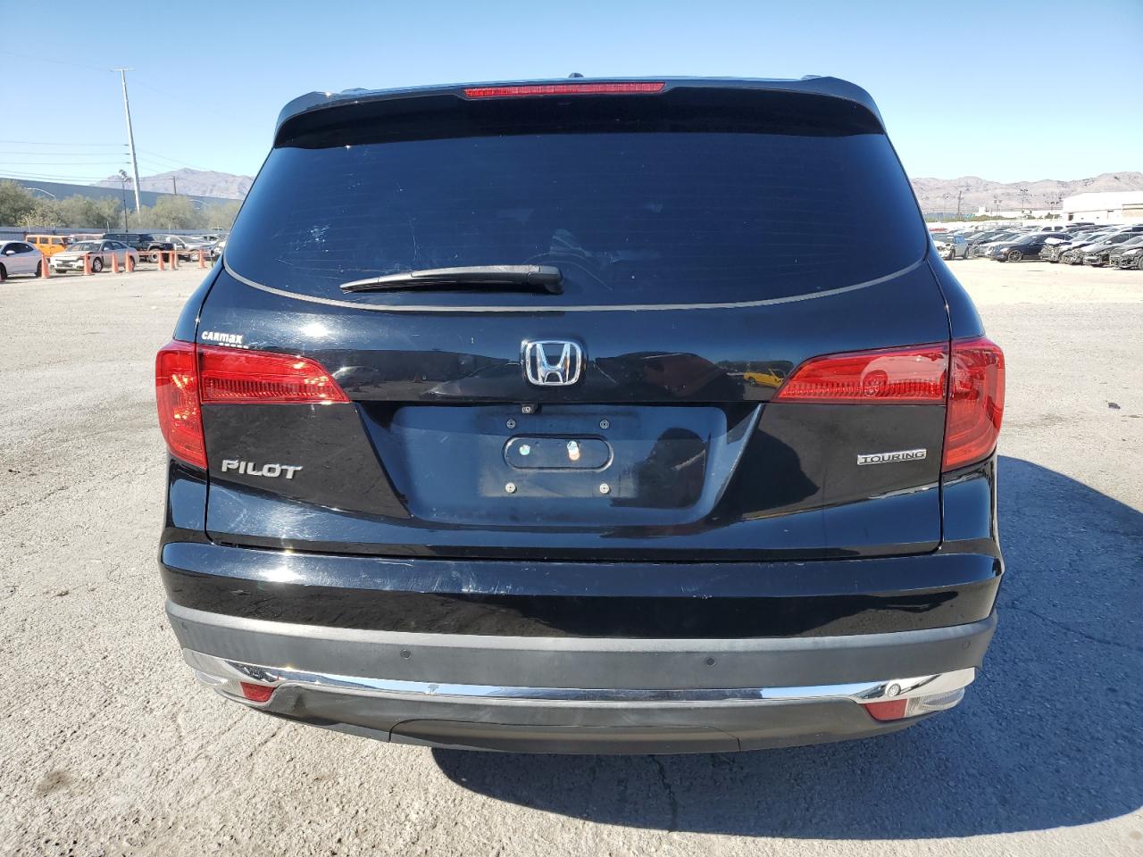 5FNYF5H90HB017251 2017 Honda Pilot Touring