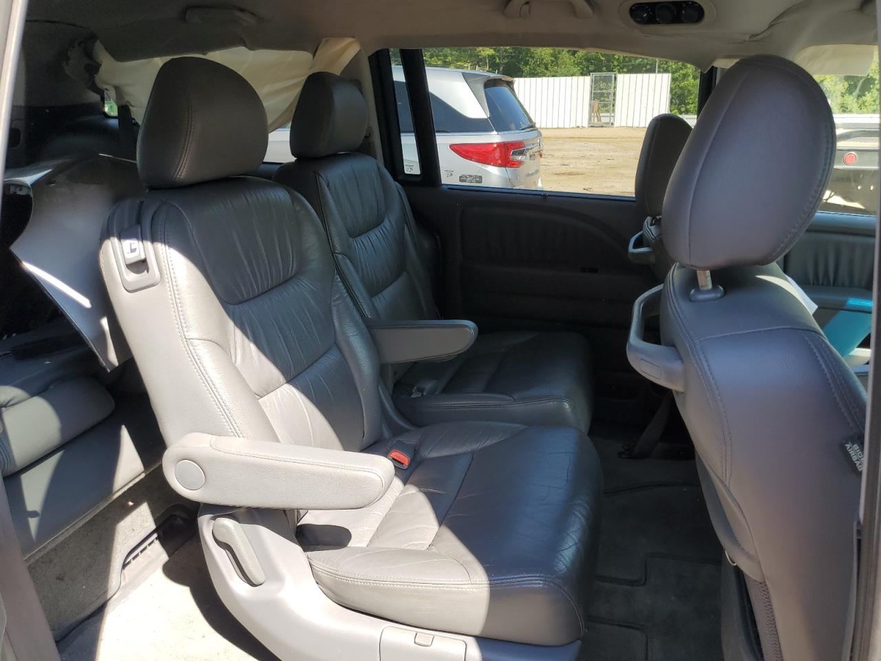 2007 Honda Odyssey - Image 10