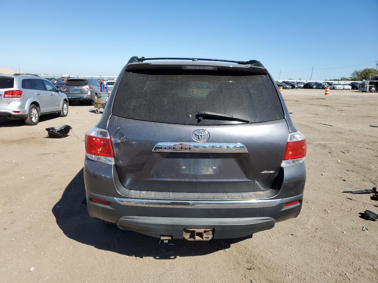 5TDBK3EH9CS145316 2012 Toyota Highlander Base