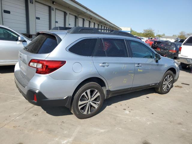  SUBARU OUTBACK 2018 Серебристый