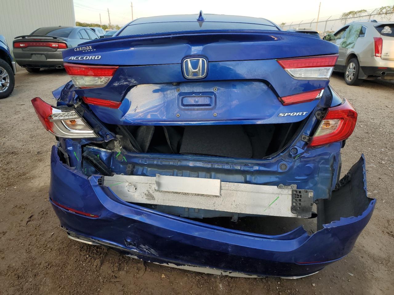 1HGCV1F33JA320335 2018 Honda Accord Sport