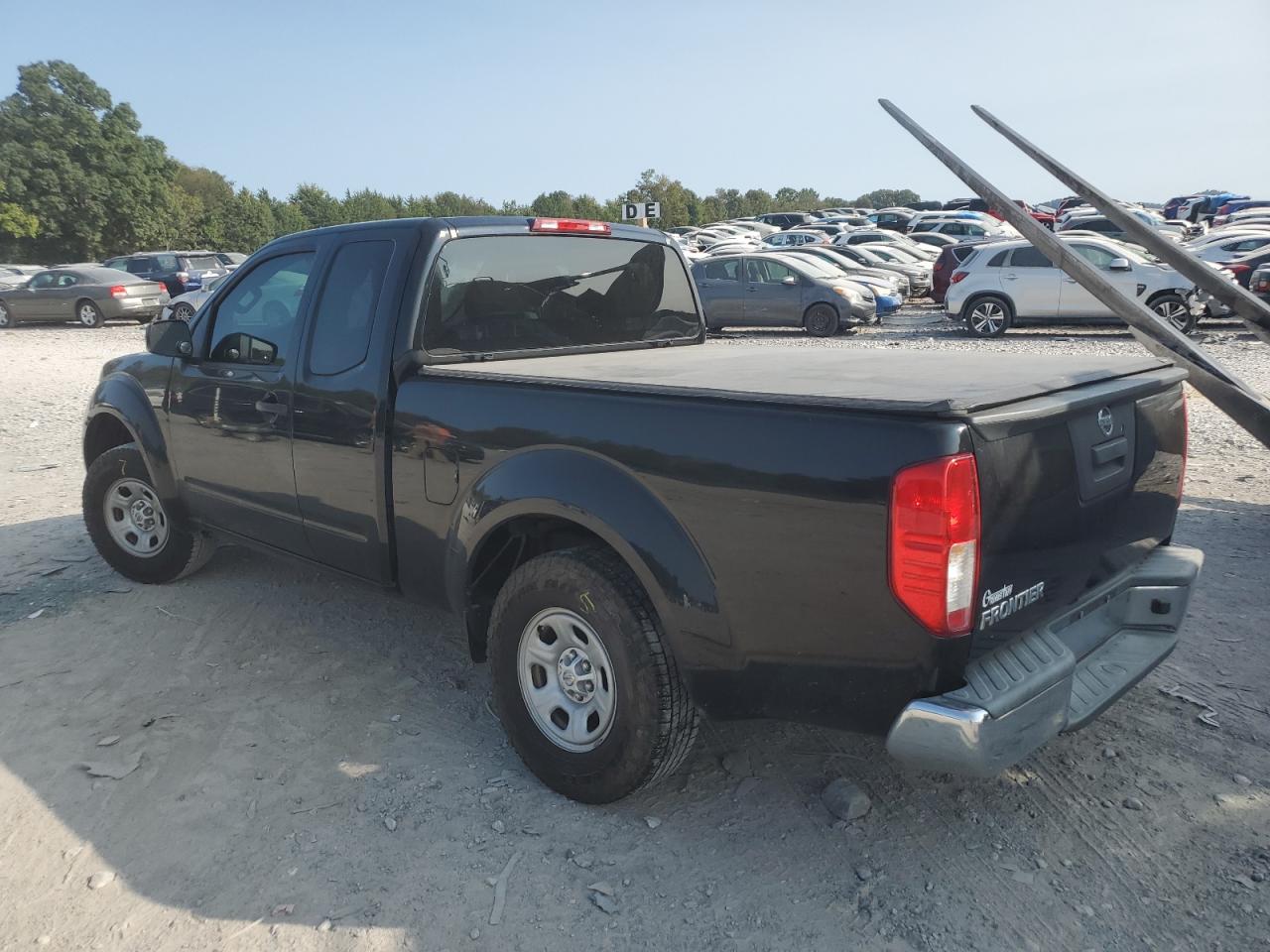 1N6BD0CT7FN752130 2015 NISSAN NAVARA - Image 2
