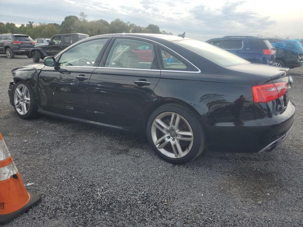 VIN WAUFGAFC9FN040938 2015 AUDI A6 no.2