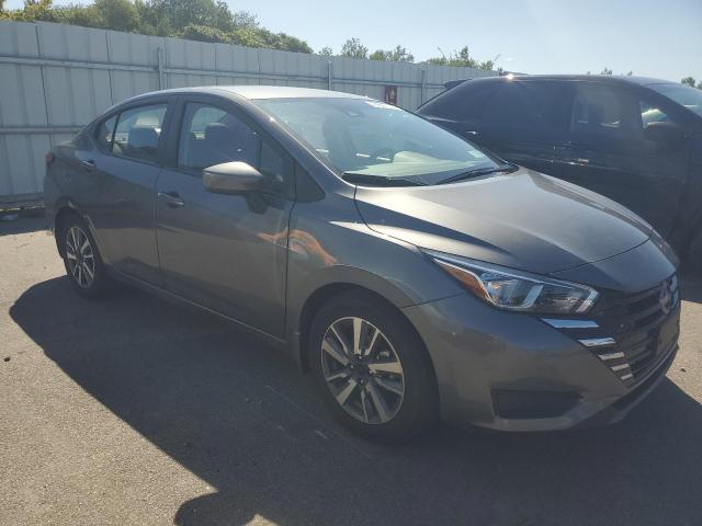  NISSAN VERSA 2024 Gray