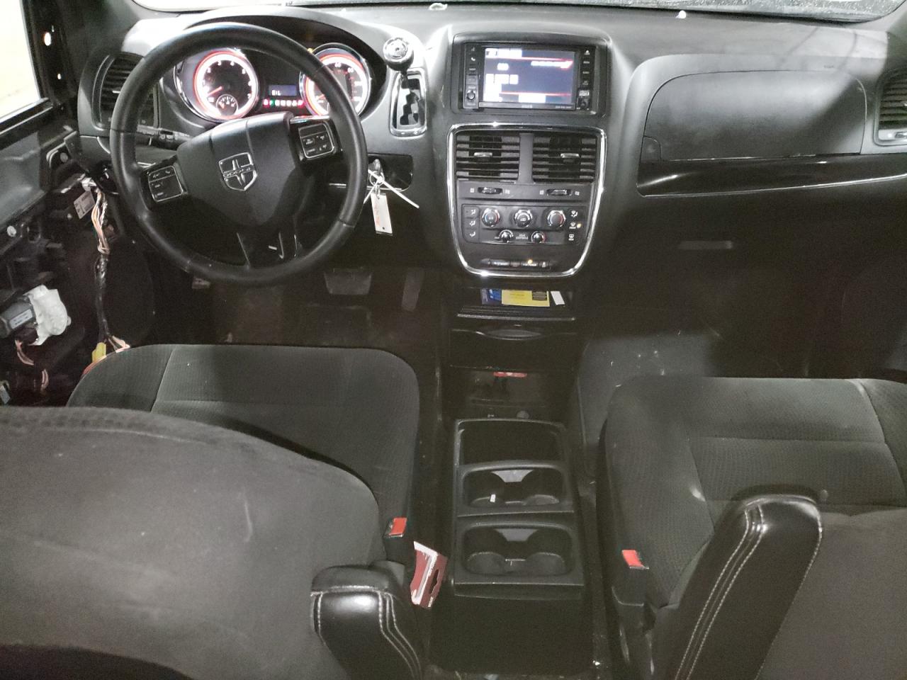 2016 Dodge Caravan - Image 8