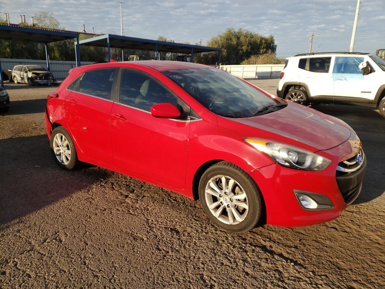 2013 Hyundai Elantra - Image 4