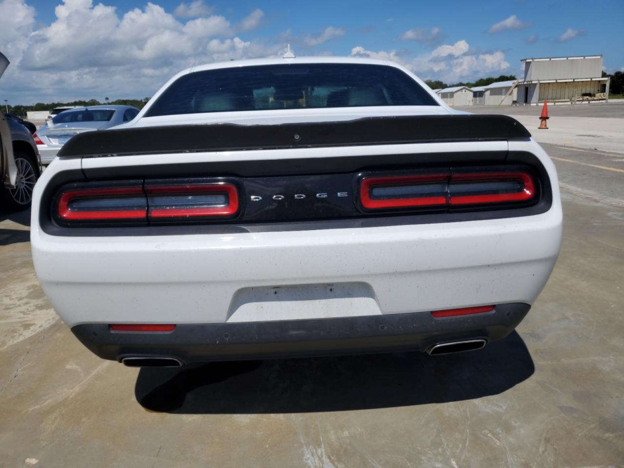 2C3CDZBG0FH805053 2015 Dodge Challenger Sxt Plus