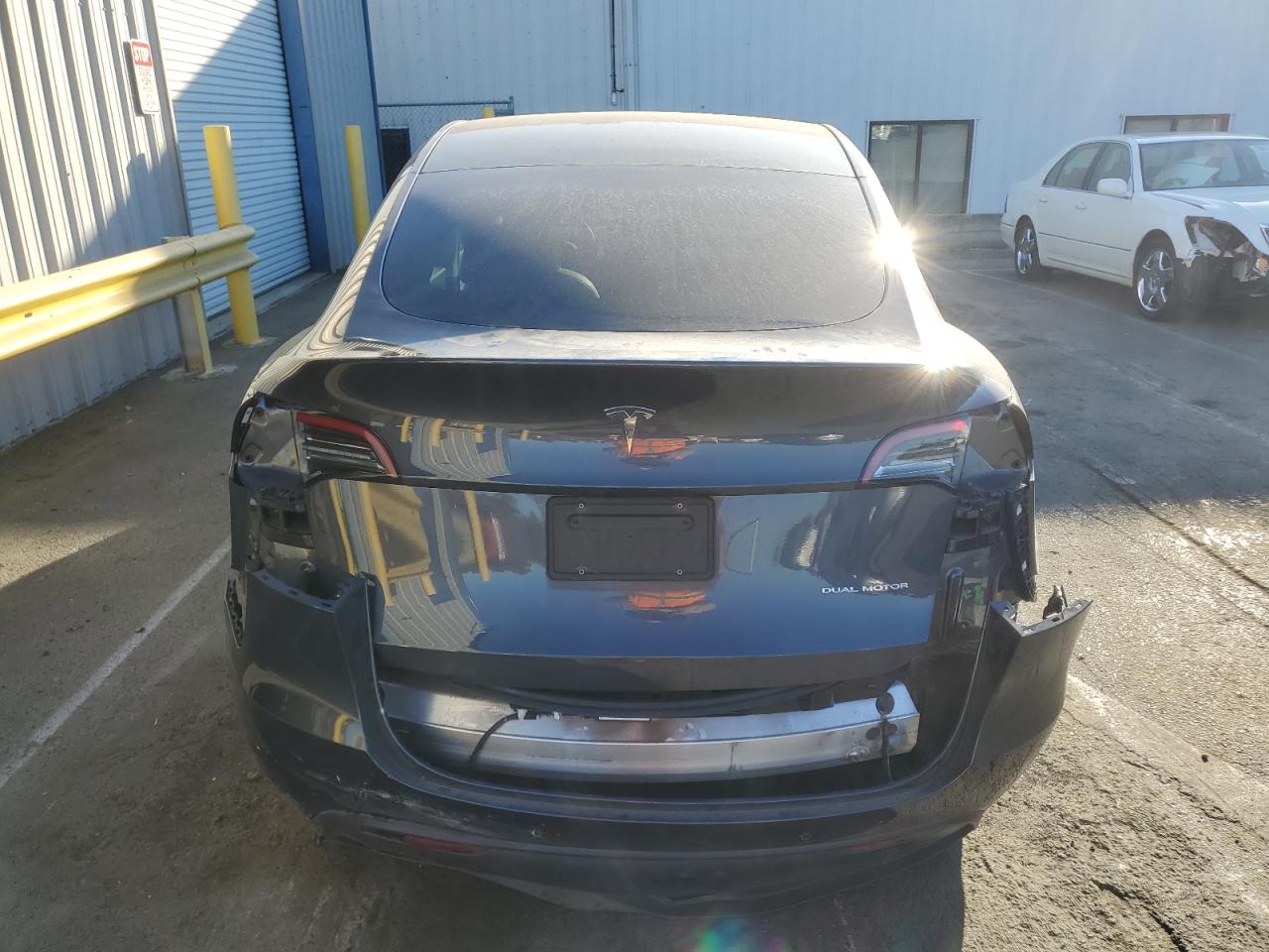 2021 Tesla Model Y VIN: 5YJYGDEE2MF217017 Lot: 69889764