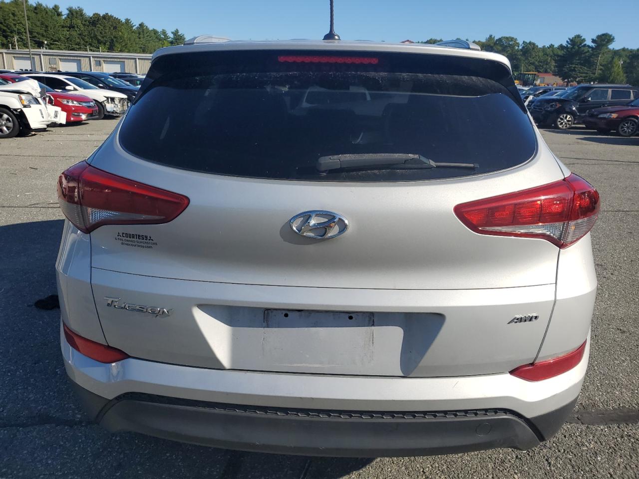 KM8J3CA42GU125479 2016 Hyundai Tucson Limited