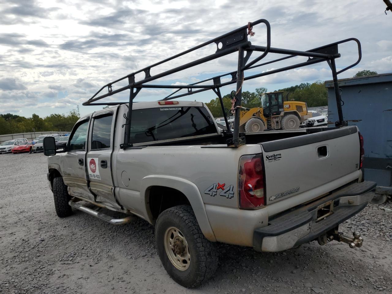 2007 Chevrolet Silverado - Image 2