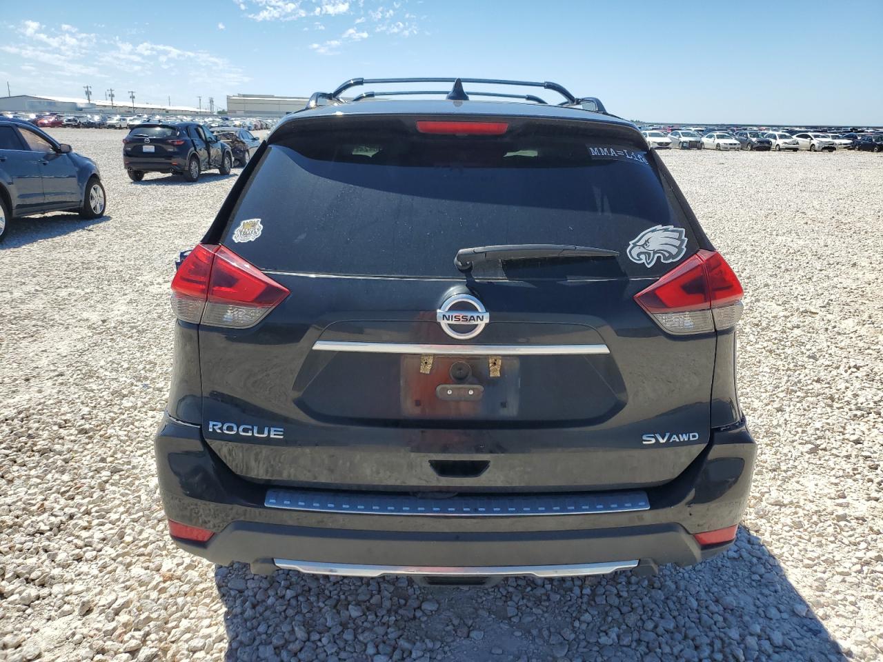 2017 Nissan Rogue Sv VIN: 5N1AT2MVXHC822162 Lot: 70856424