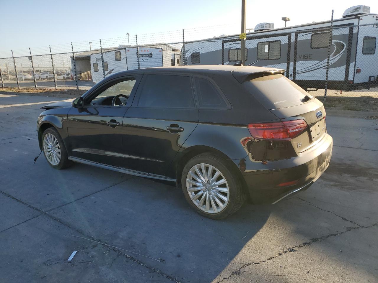 WAUUPBFF5HA076966 2017 AUDI A3 - Image 2